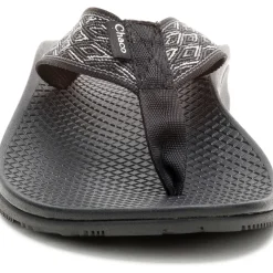 Outlet Chaco Women's Classic Flip Flop Summit B + W